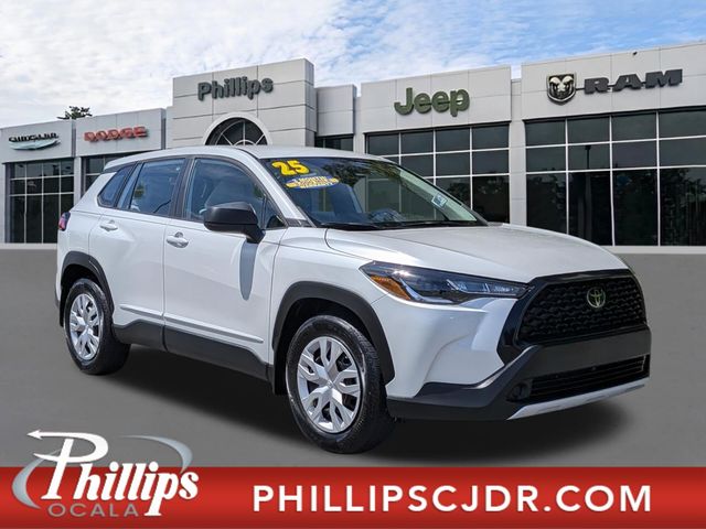 White (Wind Chill Pearl) 2024 Toyota Corolla Cross SUV / Crossover Front-Wheel Drive Continuously Variable Transmission