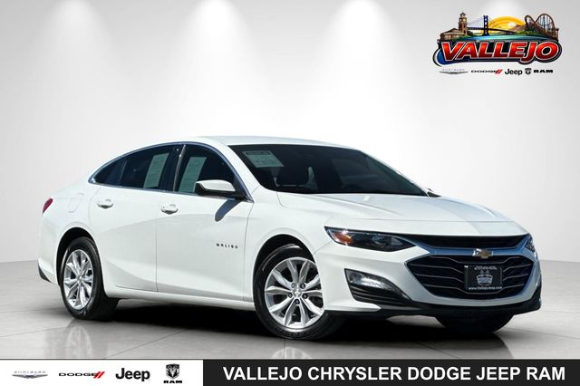 Summit White 2025 Chevrolet Malibu LT with 1LT FWD Sedan Front-Wheel Drive Continuously Variable Transmission