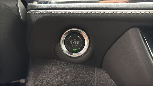 Used 2025 Black Chevrolet High Country image 29
