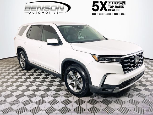 Platinum White Pearl 2023 Honda Pilot EX-L AWD with Captains Chairs SUV / Crossover All-Wheel Drive Automatic
