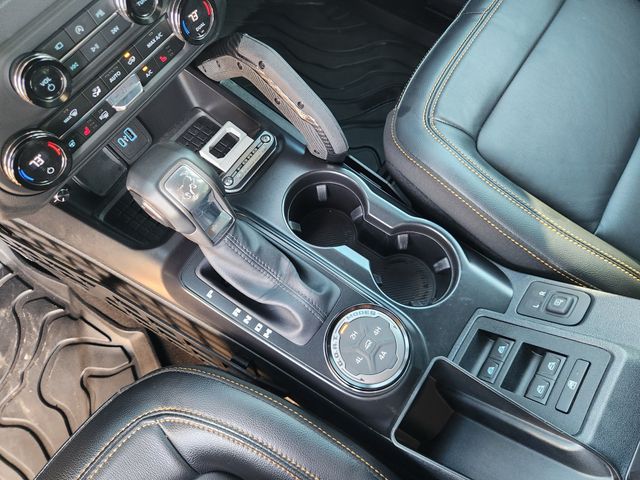 2024 Ford Bronco Badlands Gray at Community Kia
