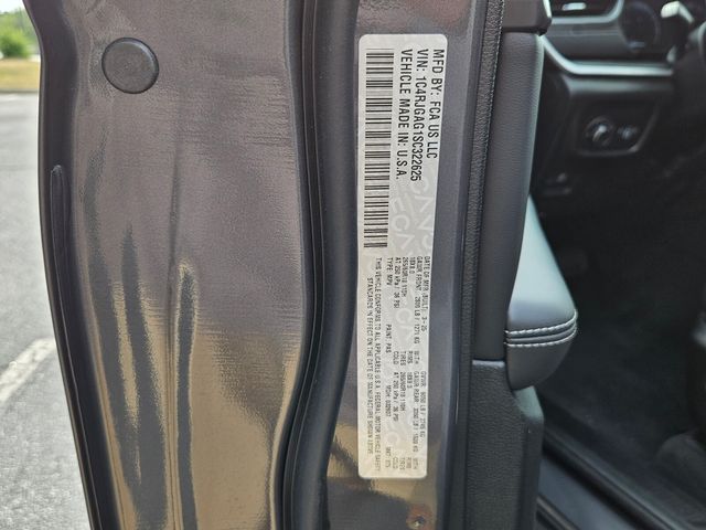 2025 Jeep Grand Cherokee Altitude X 4x2