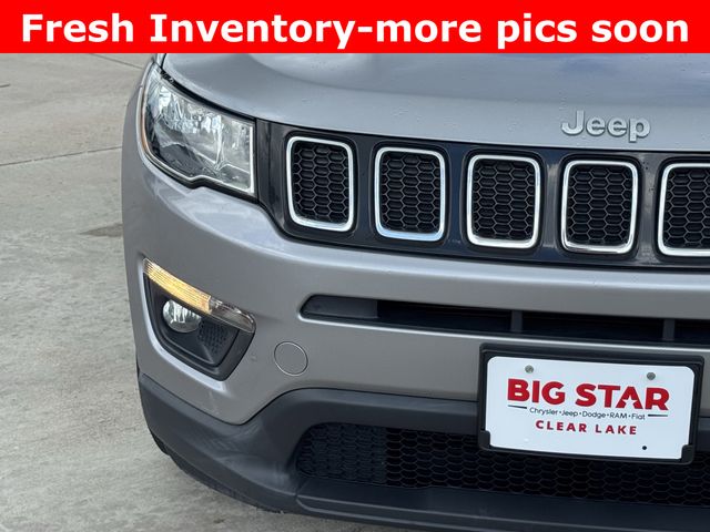 2020 Jeep Compass Latitude Silver at Texan Dodge Chrysler Jeep Ram