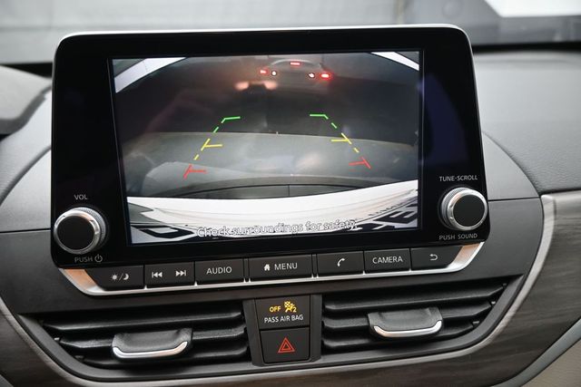 Used 2025 Nissan Altima Sedan