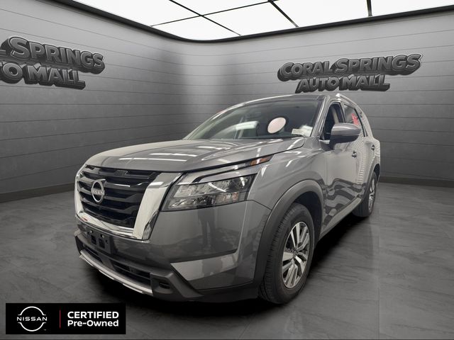 2025 Nissan Pathfinder SL