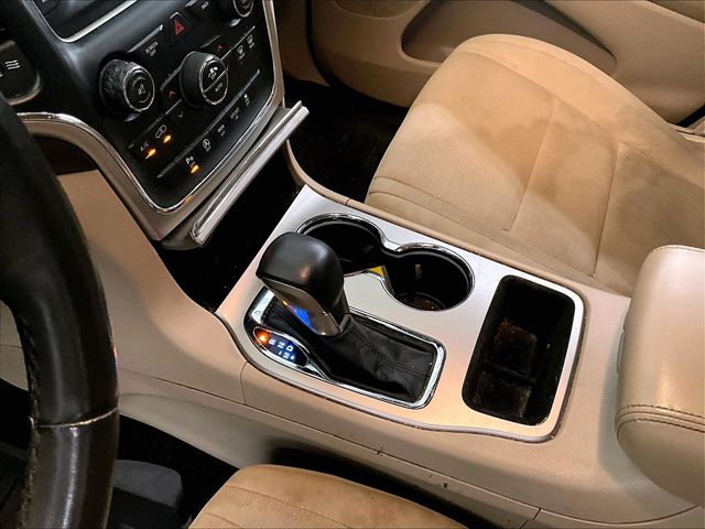 2017 Jeep Grand Cherokee Laredo White at Rochrich Mazda
