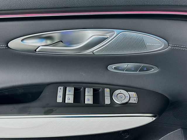 Thumbnail: 2026 Genesis GV70 - 20