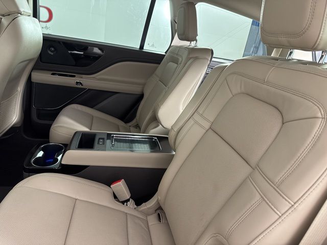 2022 Pristine White Metallic Tri-Coat Lincoln Aviator Reserve RWD SUV