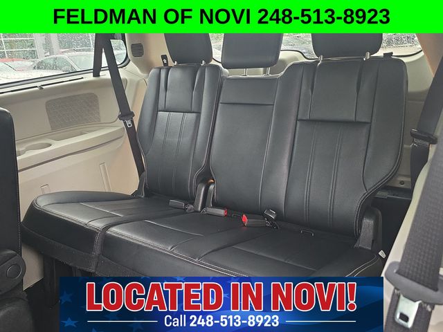 Used 2014 Chrysler Town & Country For Sale in Livonia, MI