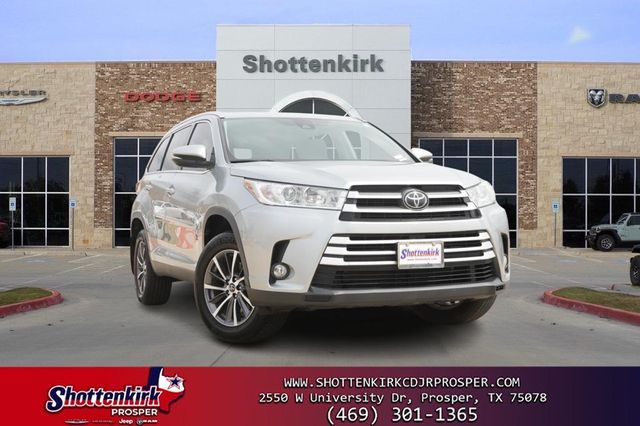2019 Toyota Highlander XLE FWD