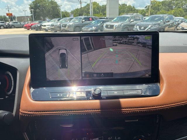 2024 Nissan Rogue Platinum White at Royal Nissan