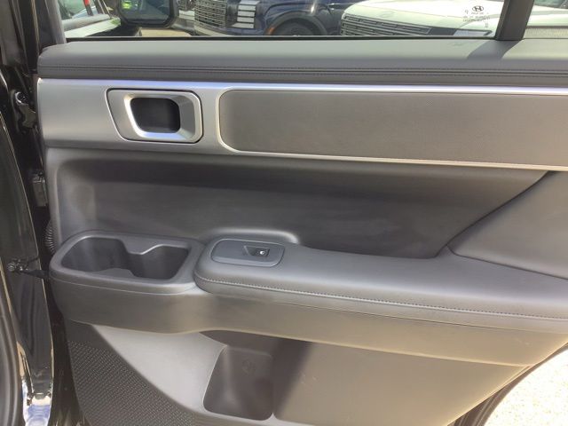 Used 2024 Phantom Black Hyundai SEL image 23