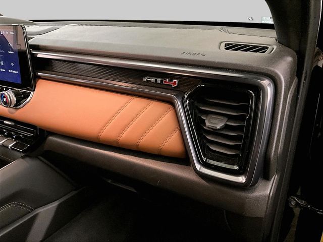 2025 GMC Canyon AT4 Black at South Hills CDJR