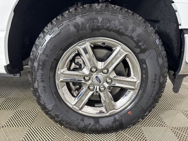 2025 Oxford White Ford F-150 XLT 4X4 Truck