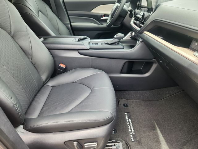 2026 Toyota Grand Highlander Limited  at Toyota of Victoria