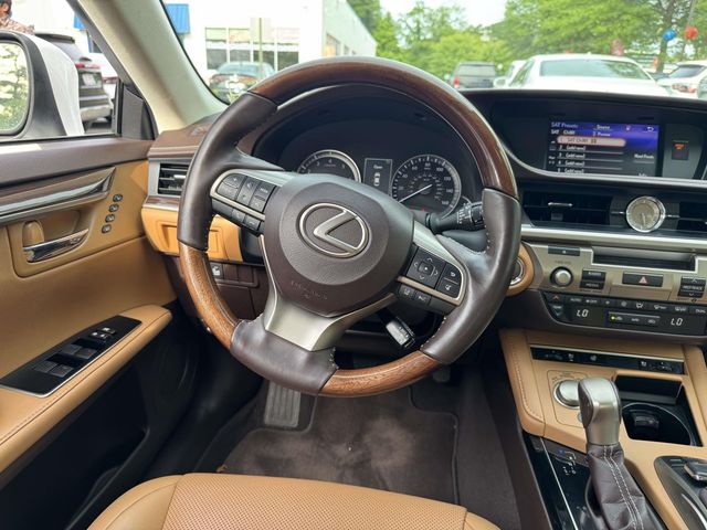 used 2018 Lexus ES car, priced at $25,998