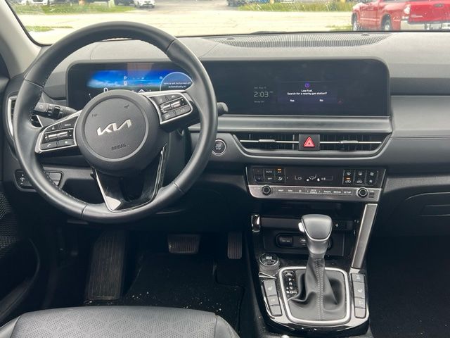 Used 2024 Pluton Blue Kia EX image 7