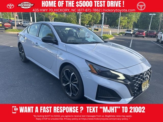 2024 Nissan Altima 2.5 SR's photo