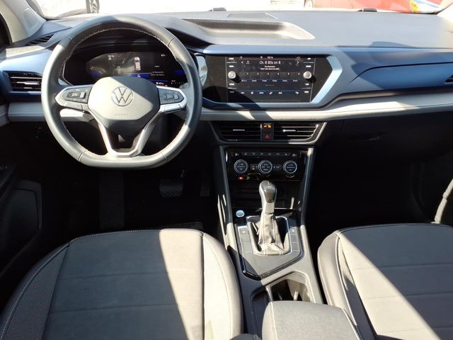 2024 Volkswagen Taos - Image 12