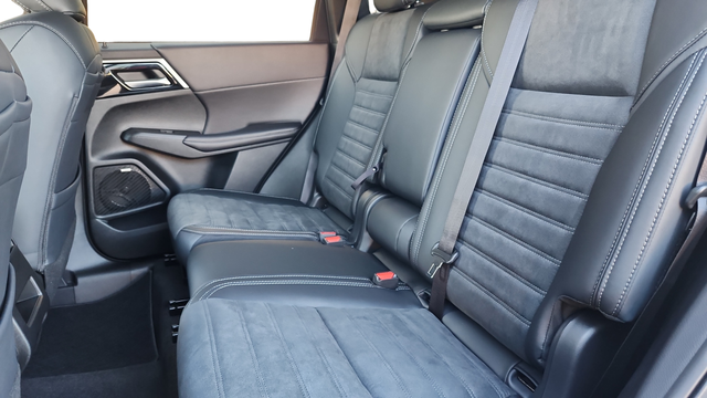 2025 Mitsubishi Outlander