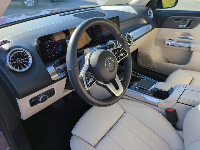 Used 2023  Mercedes-Benz GLB 250 image 15