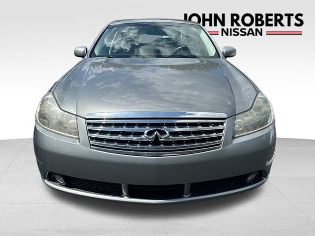 2007 INFINITI M35 Sport 8