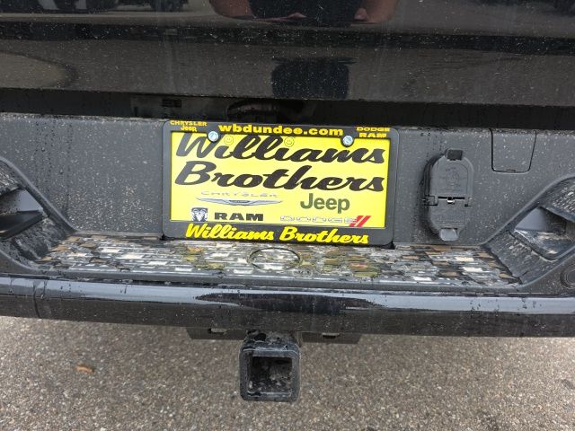 2026 Ram 1500 Big Horn/Lone Star - Diamond Black Crystal Pearlcoat exterior view 9