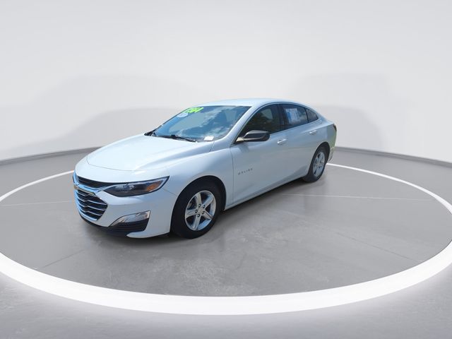 Used 2023 Summit White Chevrolet LS image 4