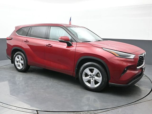 2021 Toyota Highlander LE 8