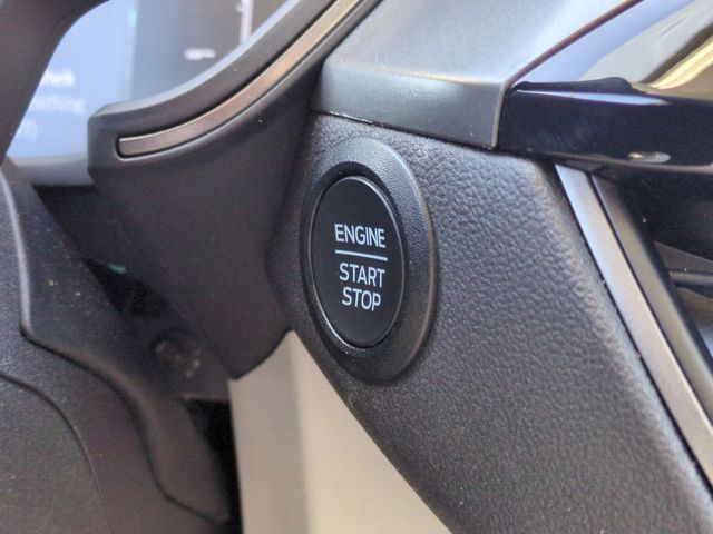 Used 2025 White Ford Active image 25