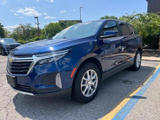 2022 Chevrolet Equinox LT - Blue exterior view 2