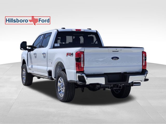 2025 Oxford White Ford Super Duty F-250 SRW Lariat 4X4 Truck