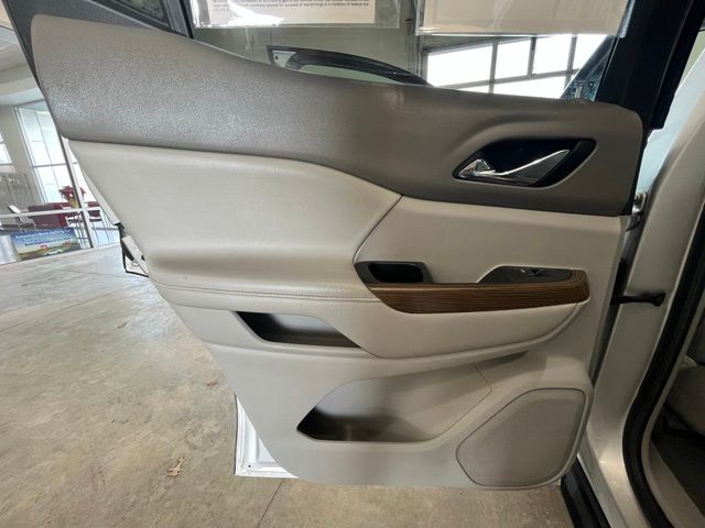 2019 GMC Acadia SLE-2 photo