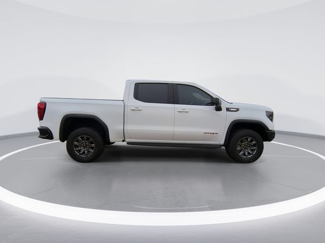 Used 2024 White GMC AT4X image 9