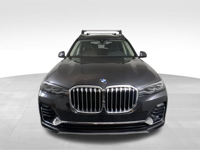 2022 BMW X7 xDrive40i 9