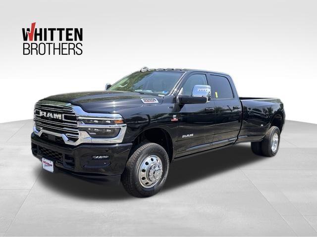 Diamond Black 2026 RAM 3500 Pickup Truck Four-Wheel Drive 8-Speed Automatic