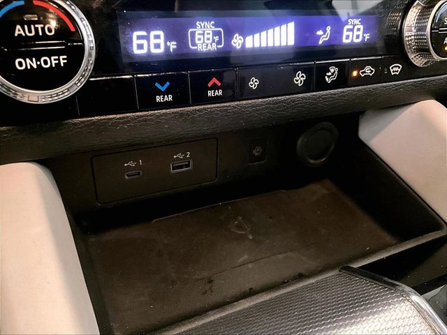 2022 Mitsubishi Outlander SEL White at Auto Express Mitsubishi