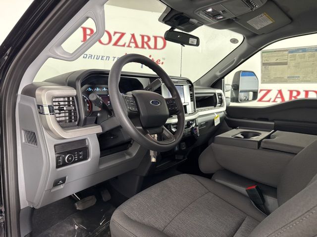 2025 Agate Black Metallic Ford Super Duty F-250 SRW XL 4X4 Truck