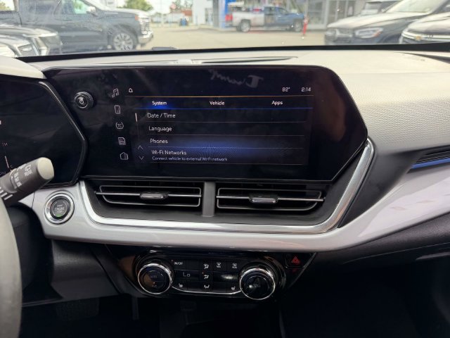 Used 2024 Chevrolet Trax SUV