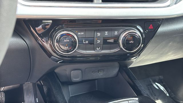 Used 2025 Black Chevrolet LT image 30