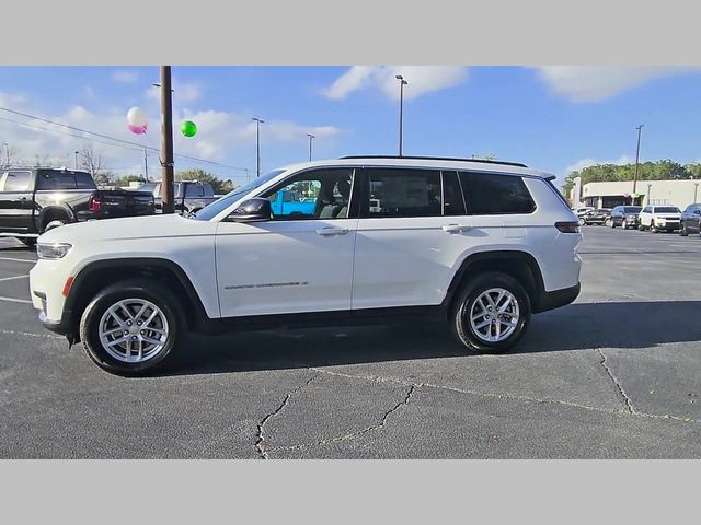 2026 Jeep Grand Cherokee L Laredo 4x2