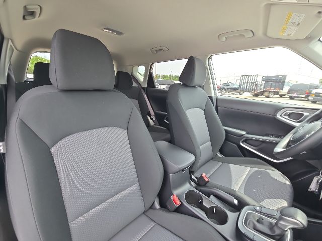 2025 Kia Soul LX:B02320