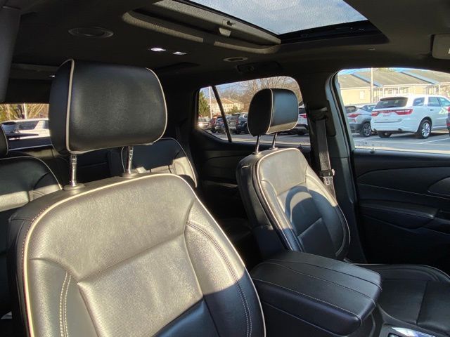 used 2023 Chevrolet Traverse car, priced at $28,204