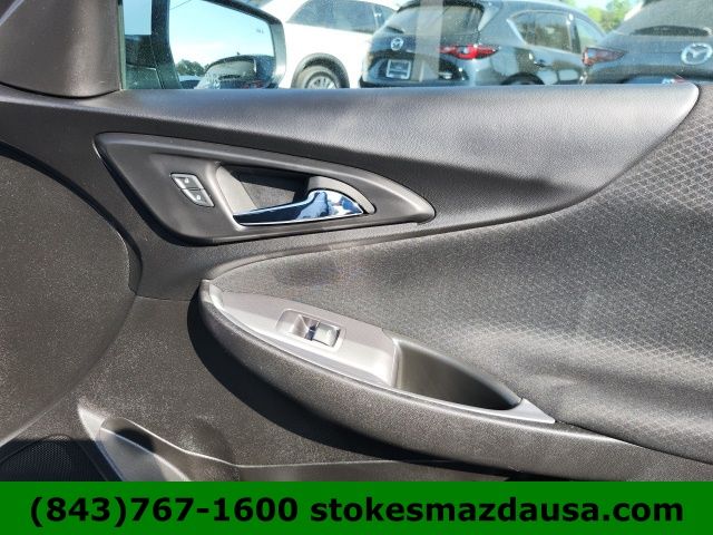 2023 Chevrolet Malibu LT White at Matthews Motors of Wilmington