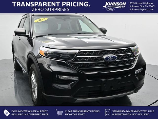  2023 Ford Explorer XLT AWD   