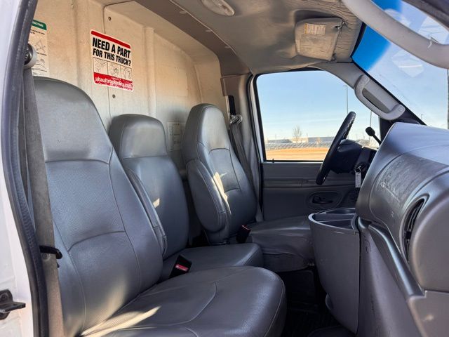 2008 Ford E-450 Cutaway 