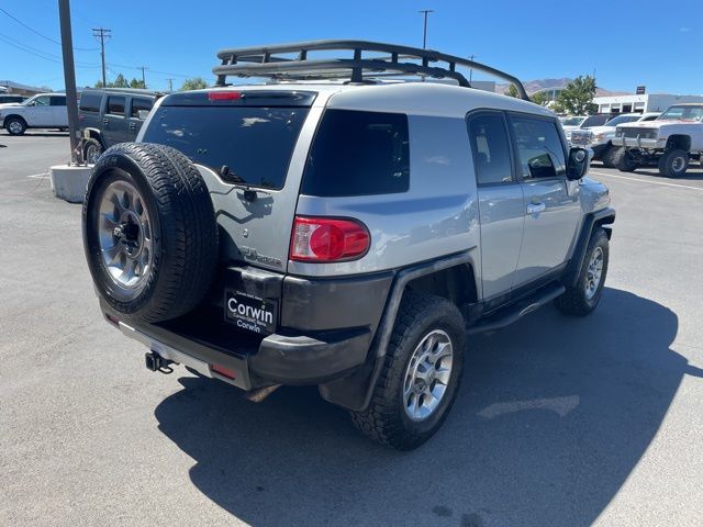 2011 Toyota FJ Cruiser Base 29