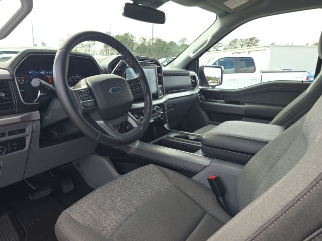 2022 Ford F-150 XLT:B02060