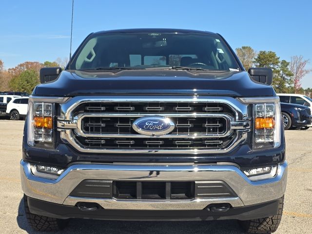 2022 Ford F-150 XLT:B02004