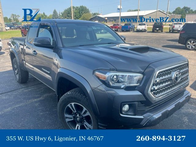  2017 Toyota Tacoma TRD Sport V6 Access Cab 4WD   